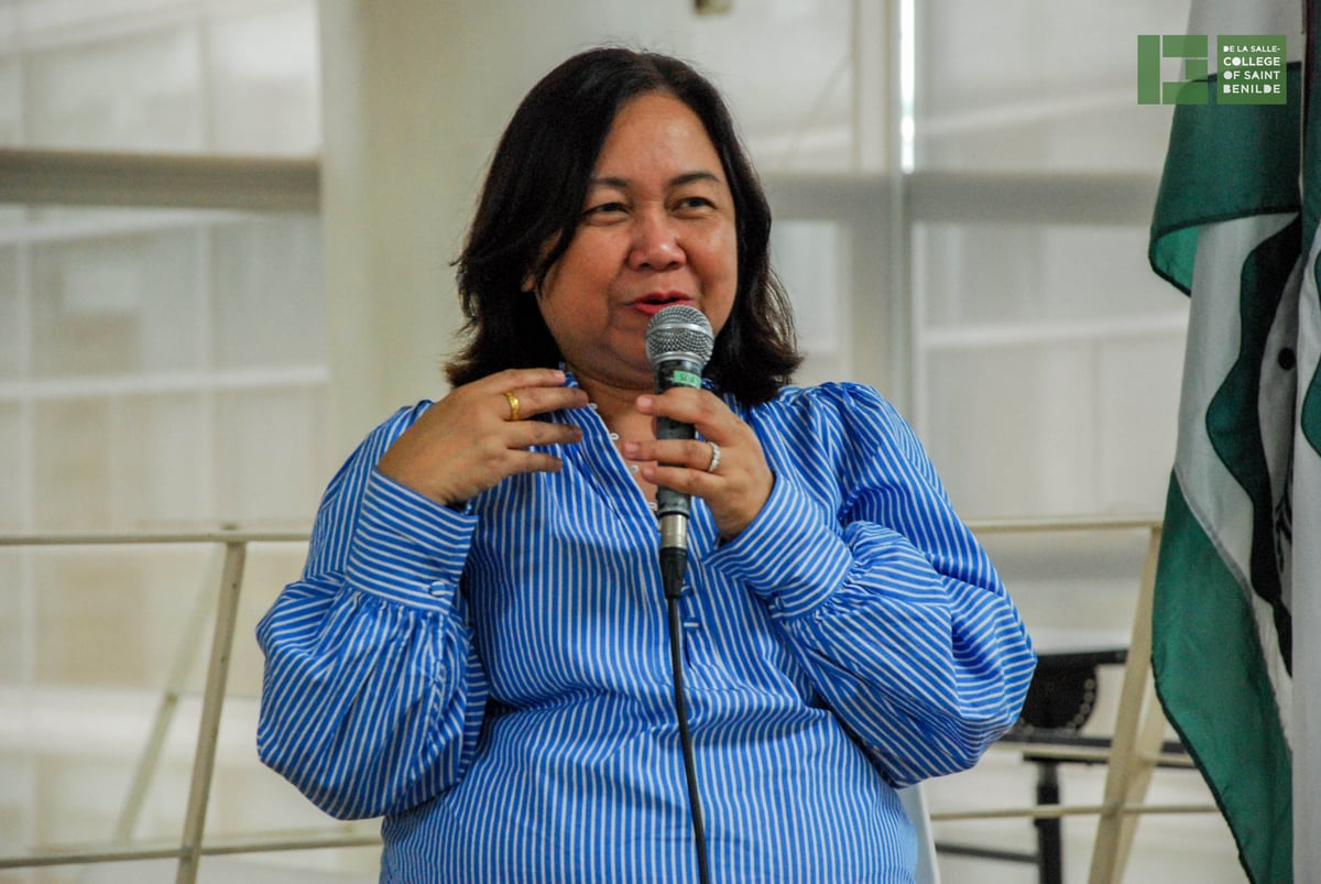'Walk Manila' author Dr. Lorelei de Viana.