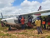 Isabela plane makes emergency landing