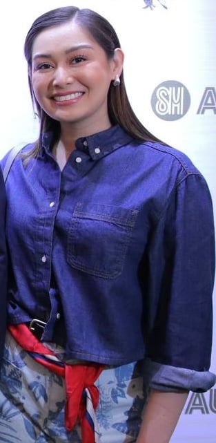 Bilyonaryo News Channel host Monique Tuzon.