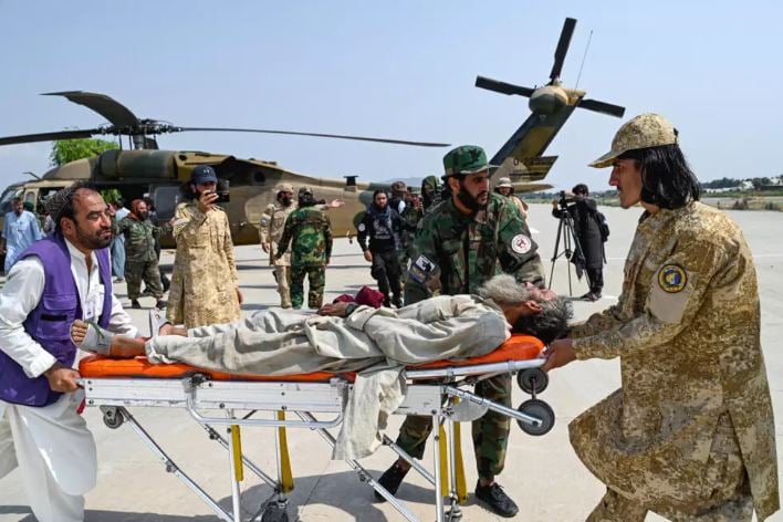 Afghanistan earthquake kills more than 800