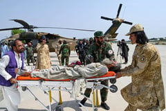 Afghanistan earthquake kills more than 800