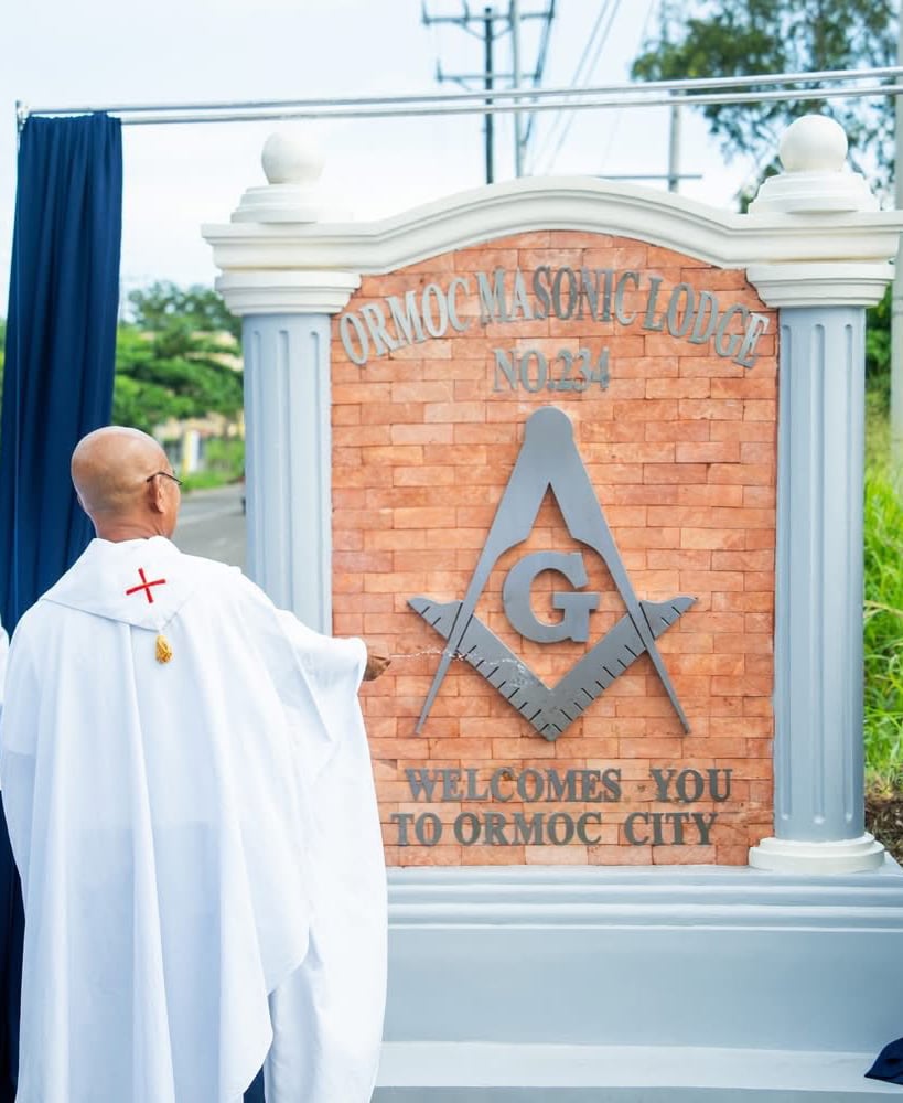 Catholic priest suspended 
for blessing masonic marker