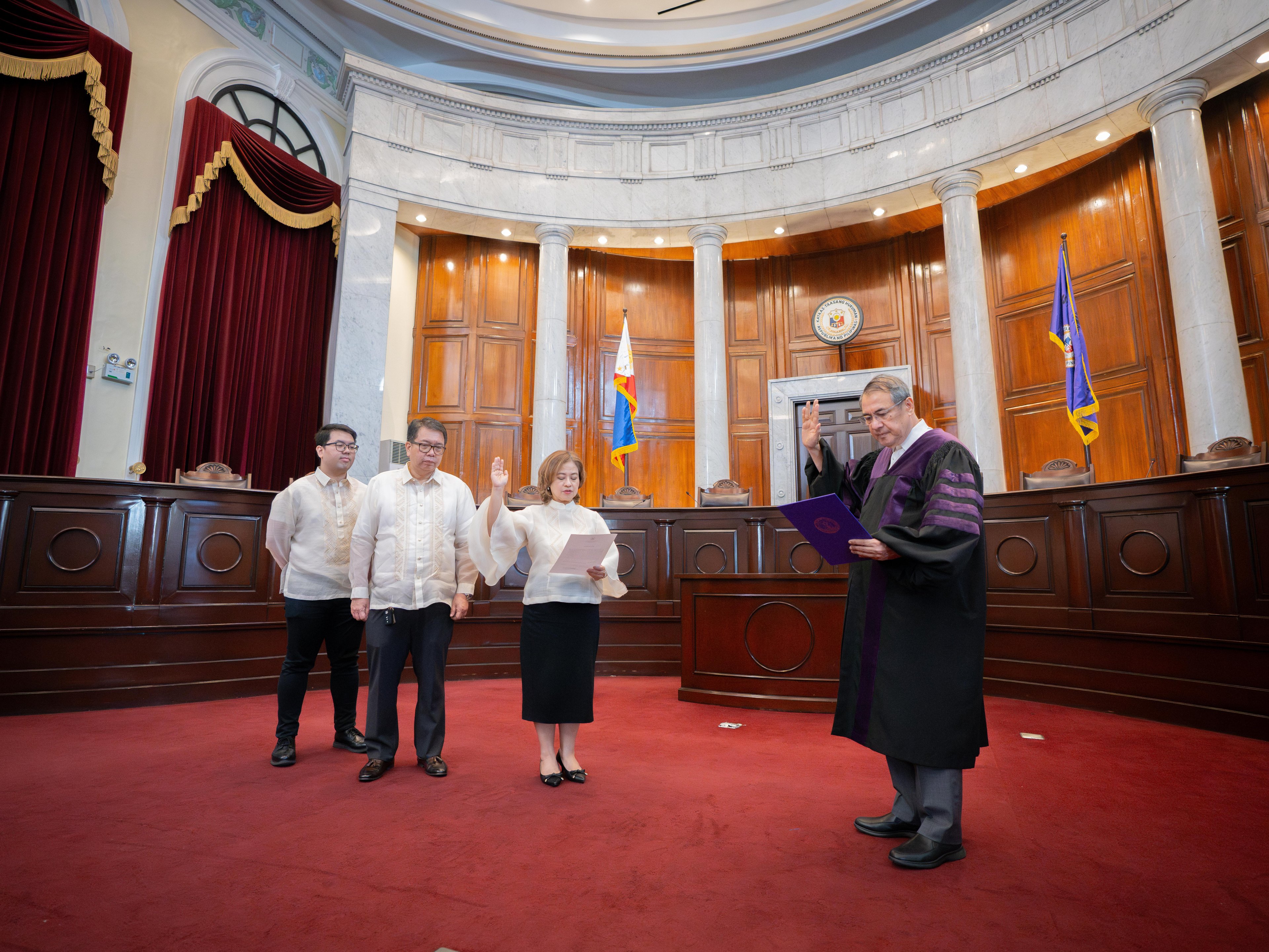 Justice Gomez-Estoesta sworn in as new Court Administrator