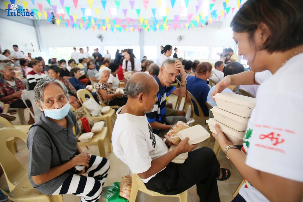 Ajinomoto Philippines, in partnership with Scholars of Sustenance (SOS) and Rescue Kitchen in Better World, distributed nutritious meals to senior citizens at San Lorenzo Ruiz Parish in Tandang Sora, Quezon City, on Tuesday, September 2, 2025. The activity is part of the company’s Sustainable Food Education Awareness program.