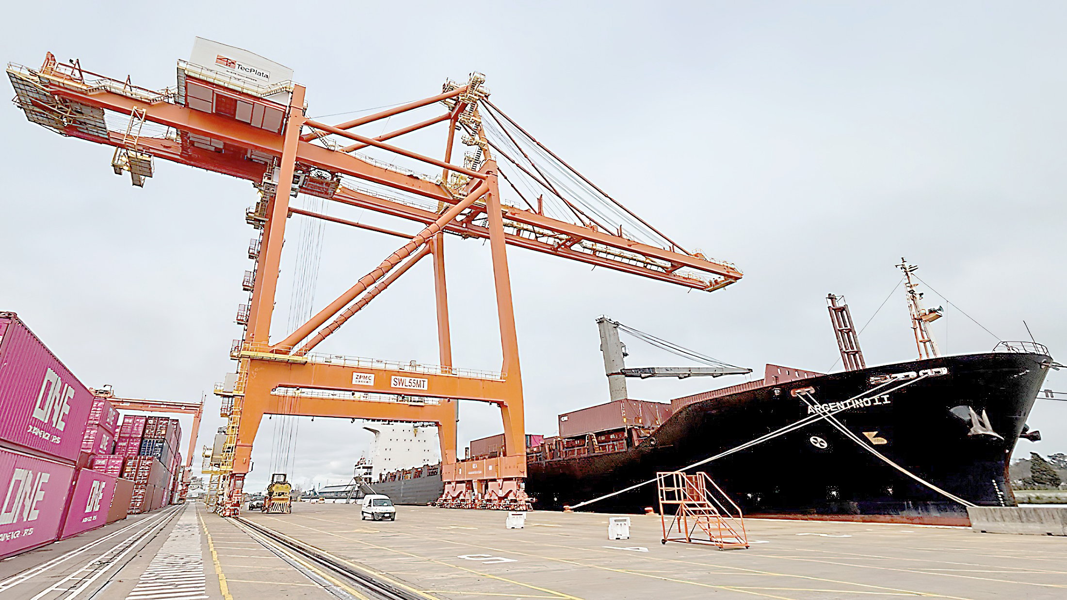 TecPlata’s new service connecting to Ushuaia commenced on 29 August with the arrival of the PSL vessel Argentino II.