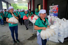 DOLE brings ‘Benteng Bigas Meron na’ to Subic Bay Freeport workers