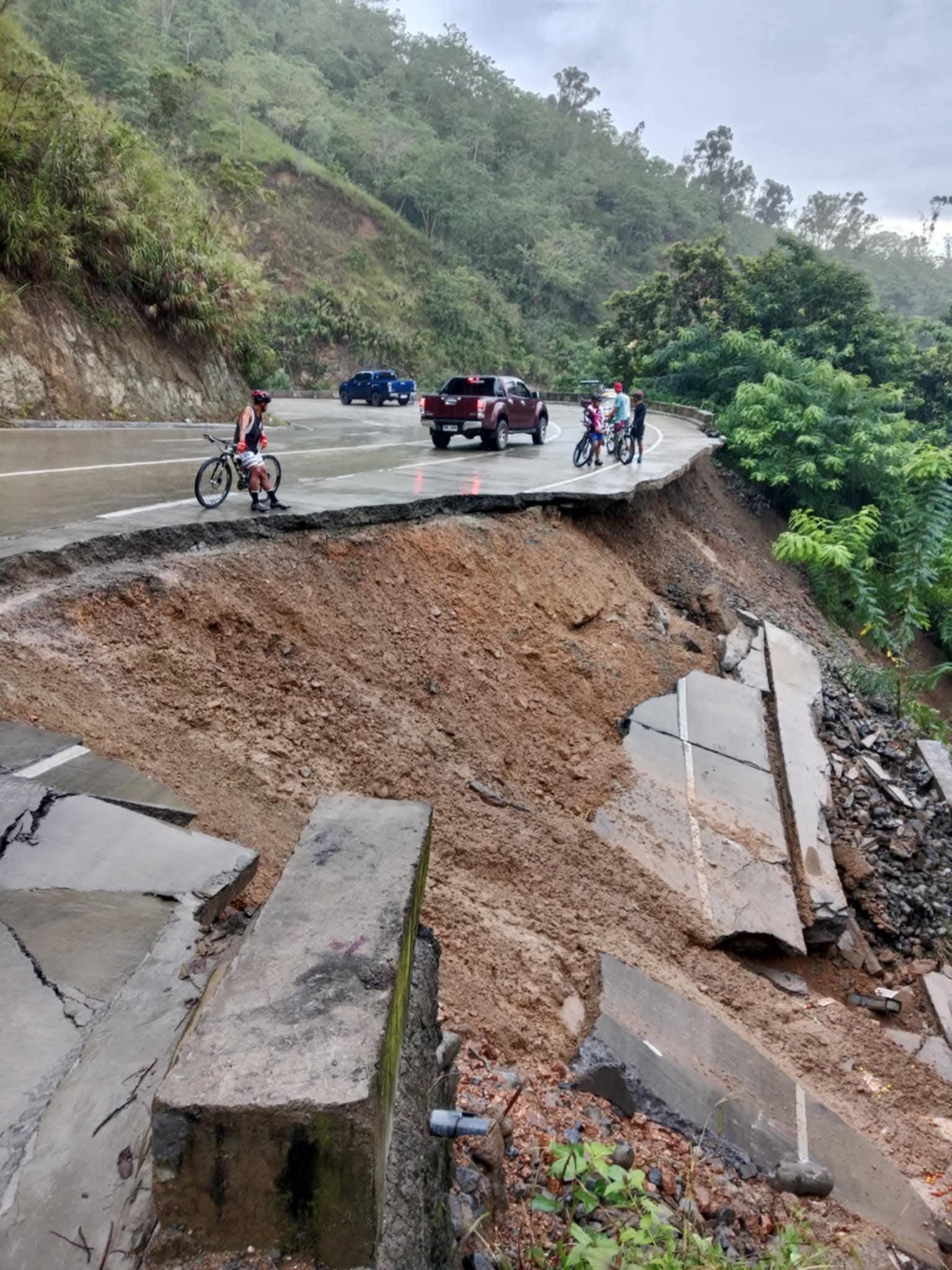 Road collapse, bridge damage, bus crash hit Nueva Vizcaya in 24 hours
