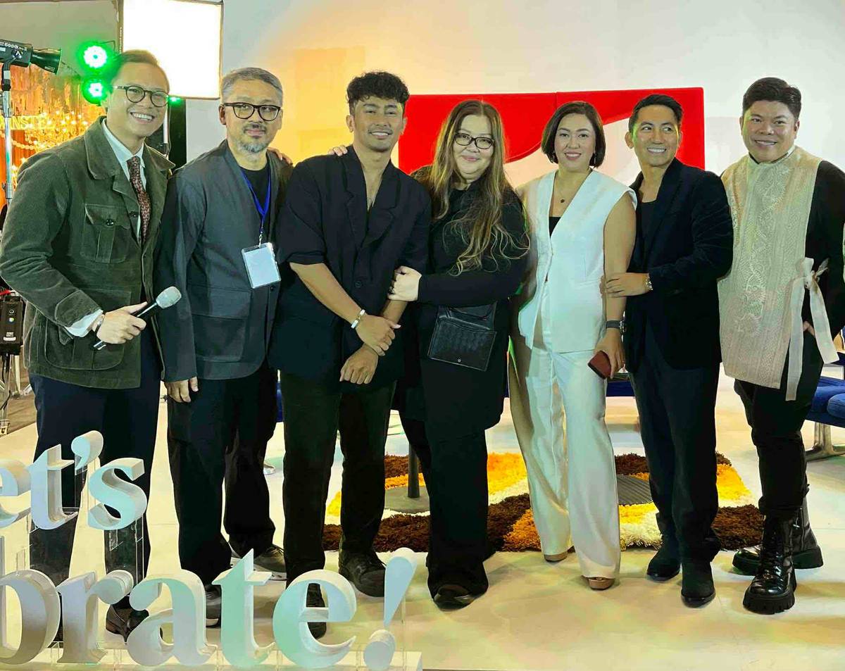 (From left) Kevin Lapeña, Berg Go, Michael Ruiz, Marbee Go, Teena Barretto, Gideon Hermosa and Teddy Manuel.