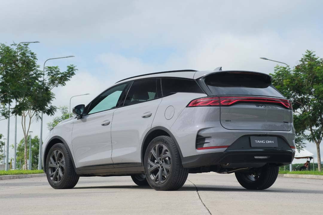 MODERN lines and a wide rear profile give the Tang DM-i a sophisticated SUV look.
