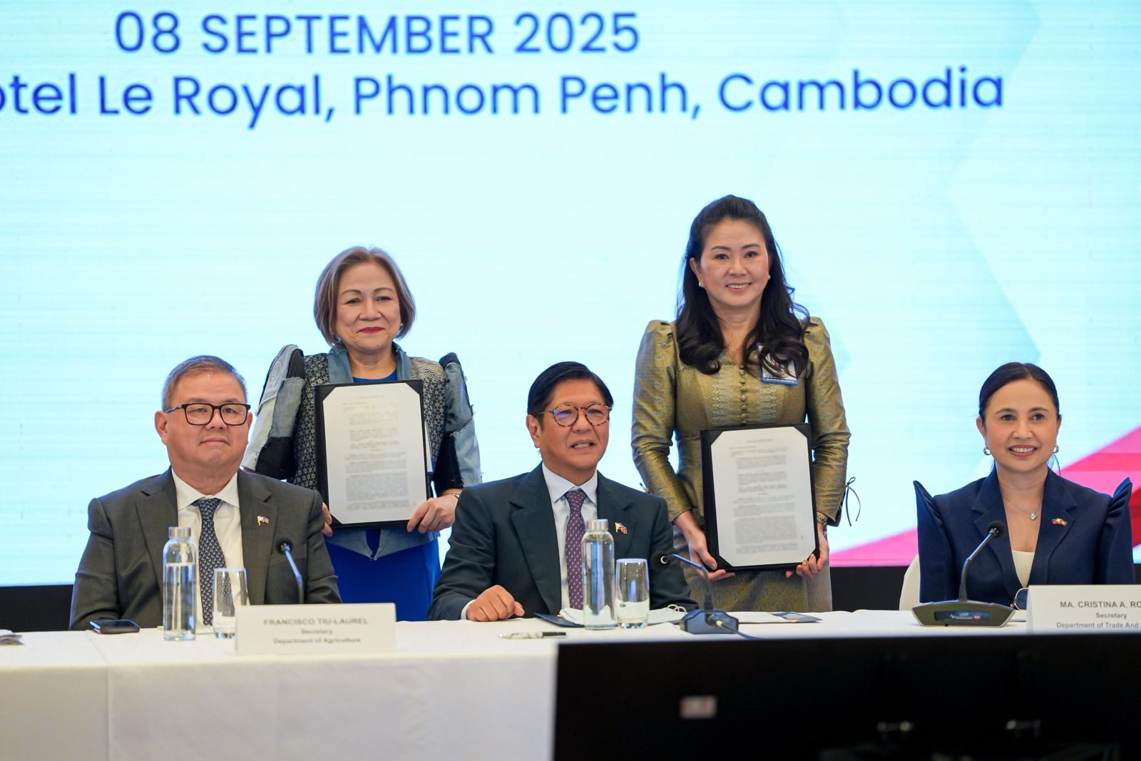 BBM pushes stronger ties with Cambodia