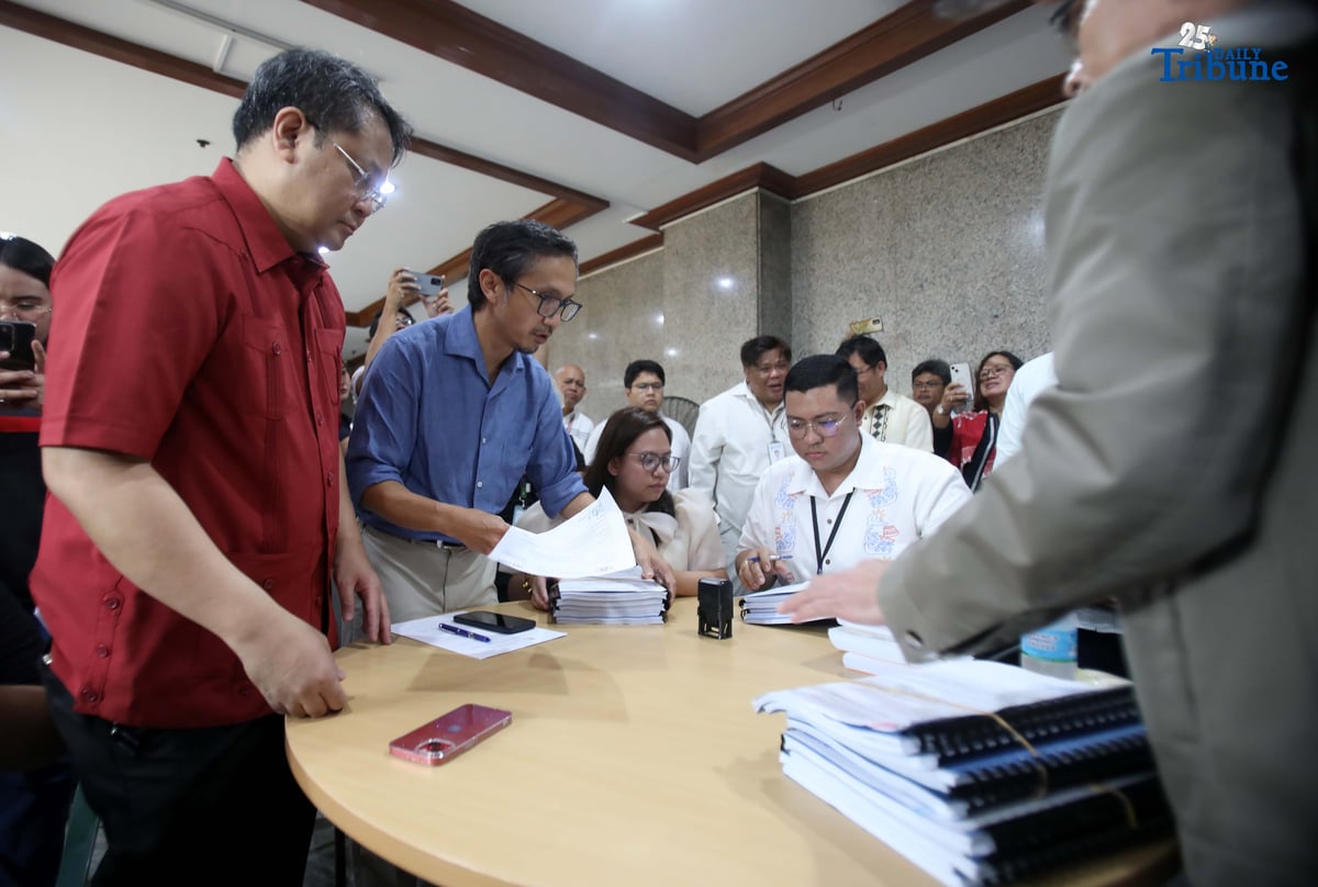 Department of Public Works and Highways Secretary Vince Dizon, together with Commission on Audit Chairperson Gamaliel Asis Cordoba, filed a fraud audit report and referral for investigation with the Ombudsman concerning five flood control projects implemented by the DPWH Bulacan First District Engineering Office.