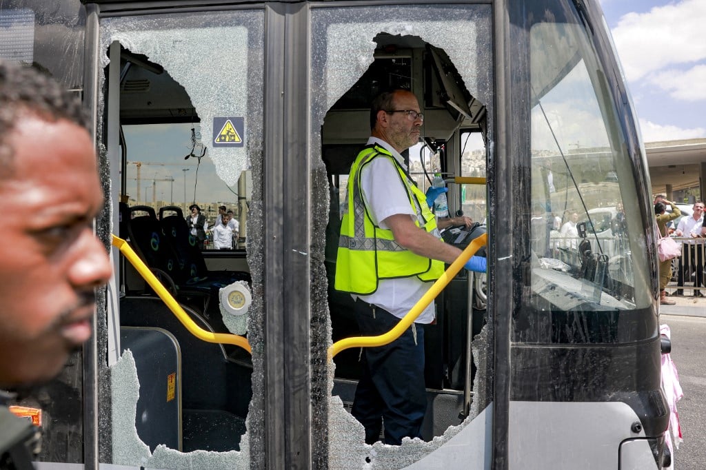 Palestinian gunmen shoot dead five people in east Jerusalem attack

