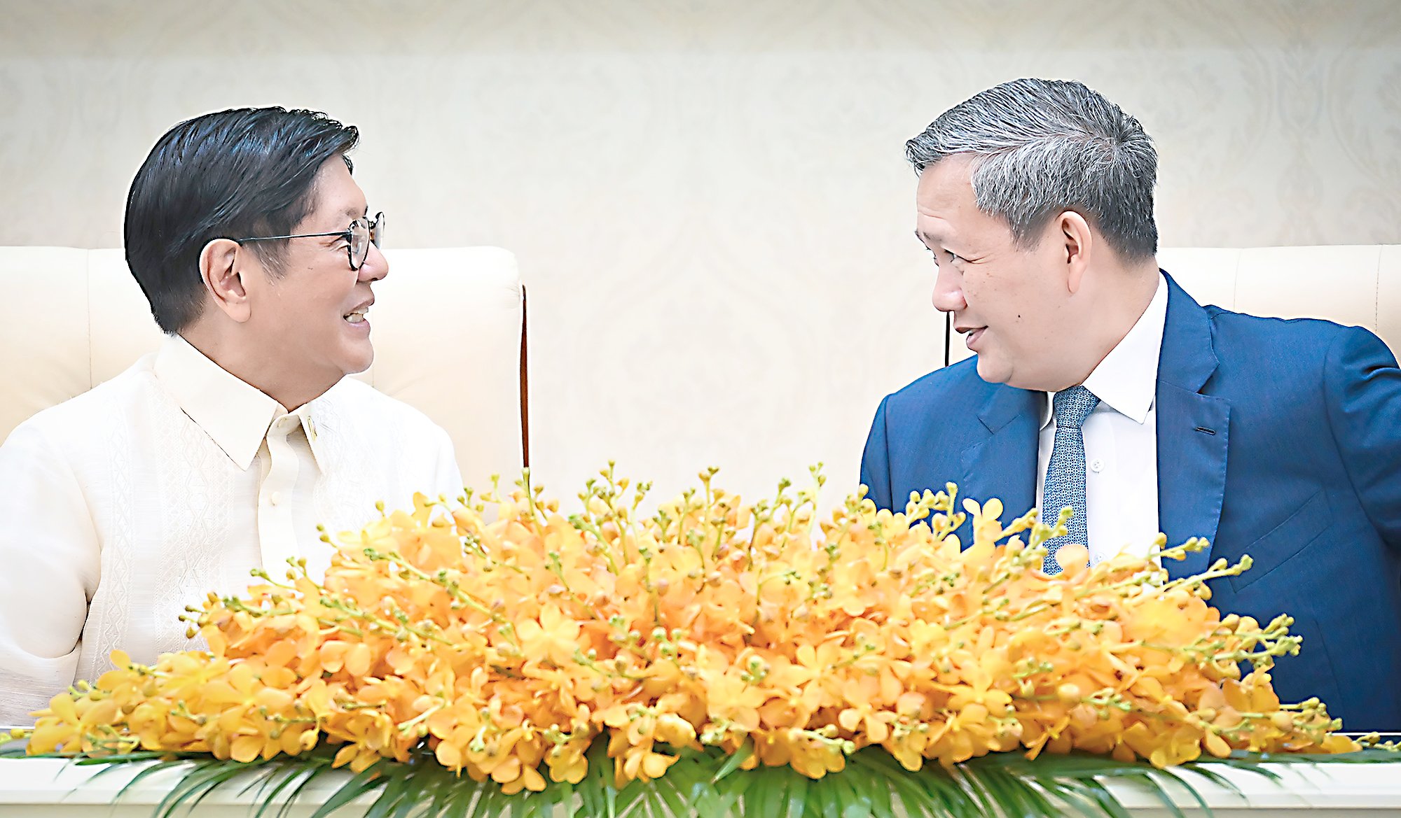 Warm welcome from Pinoy community