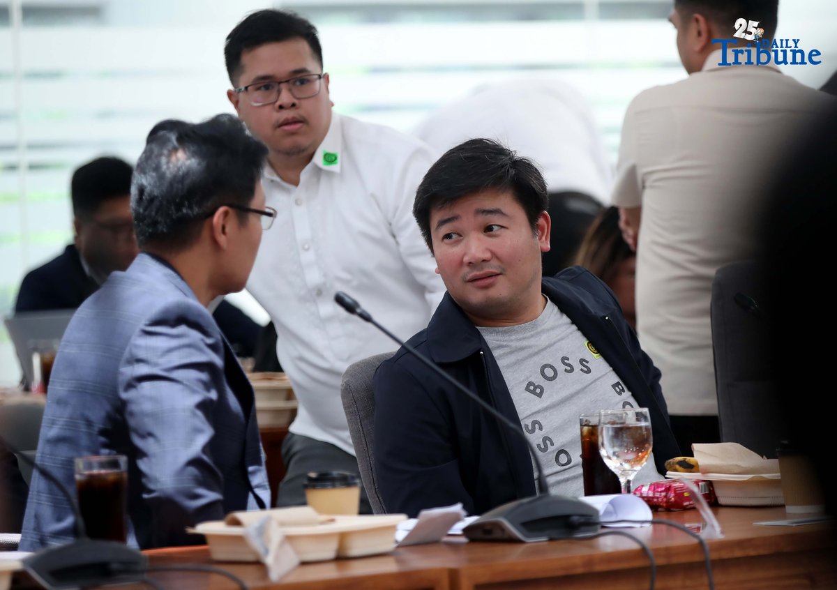 Former DPWH Bulacan 1st District Engineer Brice Ericson Hernandez and former Assistant Engineer JP Mendoza present a photo of Sen. Jinggoy Estrada and a text message from Sen. Joel Villanueva during the House infrastructure committee hearing on alleged flood control anomalies, Tuesday, September 9, 2025. Also in attendance were DPWH officials, contractors, and Pasig City Mayor Vico Sotto.