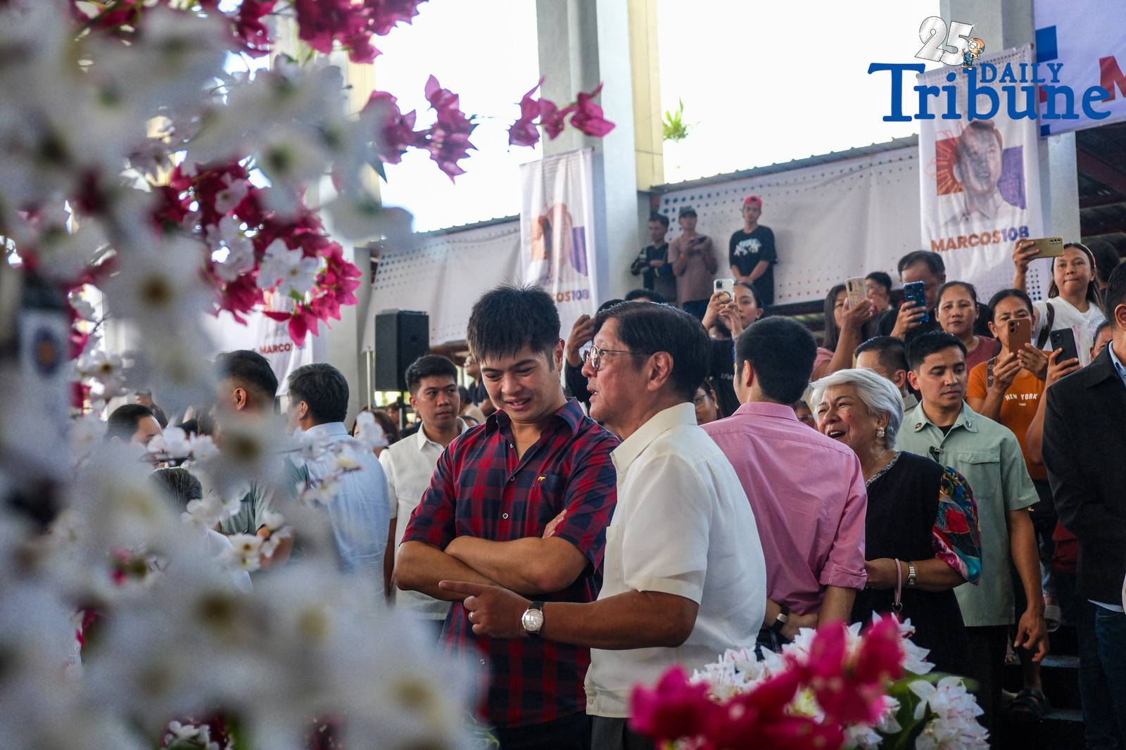 President Ferdinand R. Marcos Jr. leads the Marcos Day rites in Batac, Ilocos Norte, marking the 108th birth anniversary of the late President Ferdinand E. Marcos Sr. The First Family attended a mass, after which the president offered a wreath at the Marcos monument. 
As part of the celebration, Marcos also distributed 575 wheelchairs across the province, joined 51 birthday celebrators serenaded with the traditional Ilocano Padapadakam song, and with the First Family, sampled dishes from the Natnateng cook-off.