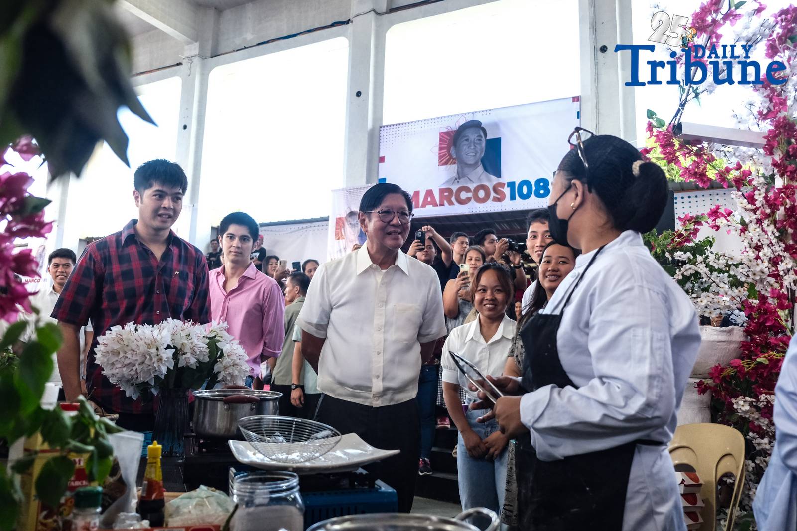 President Ferdinand R. Marcos Jr. leads the Marcos Day rites in Batac, Ilocos Norte, marking the 108th birth anniversary of the late President Ferdinand E. Marcos Sr. The First Family attended a mass, after which the president offered a wreath at the Marcos monument. 
As part of the celebration, Marcos also distributed 575 wheelchairs across the province, joined 51 birthday celebrators serenaded with the traditional Ilocano Padapadakam song, and with the First Family, sampled dishes from the Natnateng cook-off.