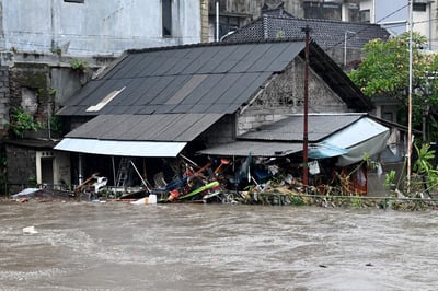 Death toll from Indonesia flash floods rises to 19