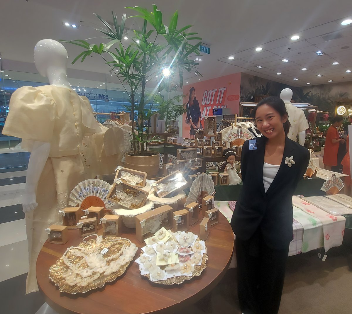 Aklan Gen-Z entrepreneur Jezethel Bandiola who was featured by DAILY TRIBUNE opens her showcase of repurposed pina accessories at Kultura.