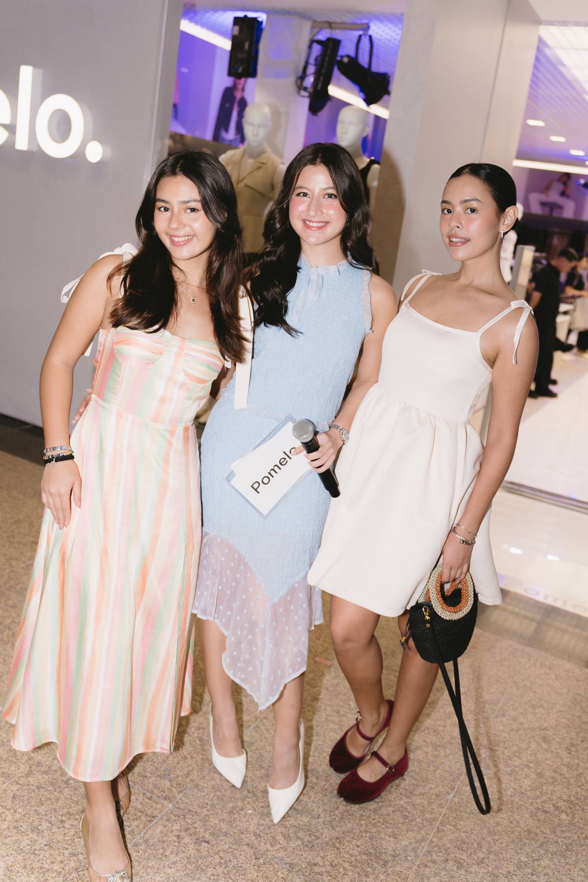Natalia Escaño, Rocio Escaño and Ingrid Santamaria.