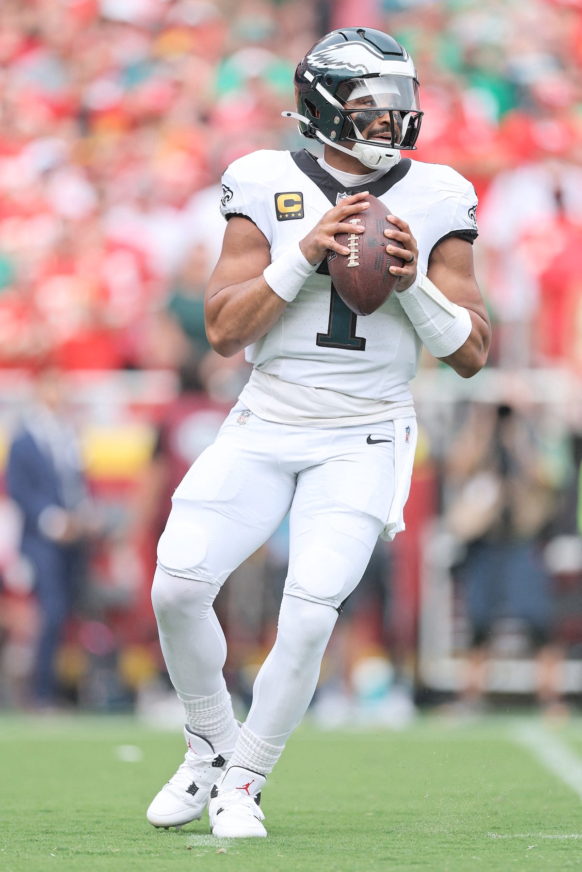 Eagles soar past Chiefs in Super Bowl rematch