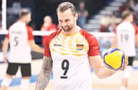 GYORGY Grozer flashes his vintage form to lift Germany to a 25-17, 25-23, 25-21 victory over Chile in the FIVB Volleyball Men’s Club Championship on Monday.