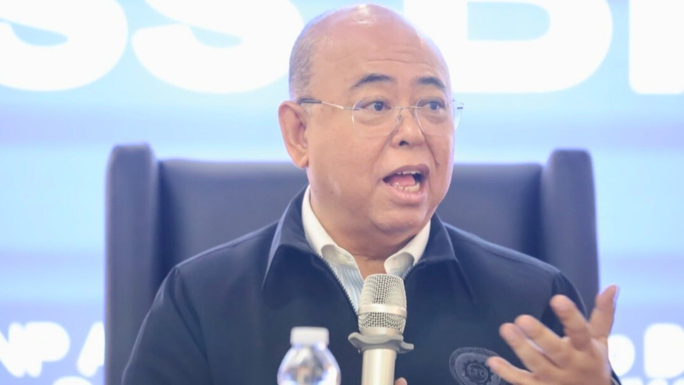 LTO welcomes Transport top officials’ commute