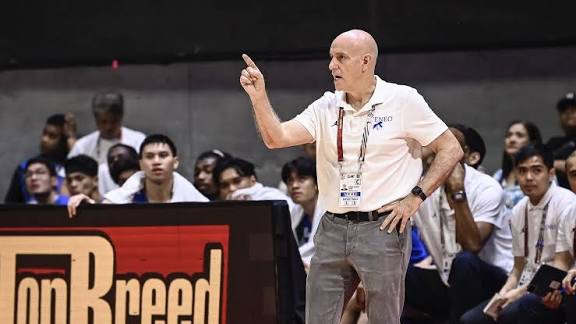Tab Baldwin and the Ateneo Blue Eagles brush off their underdog status in Season 88 of the UAAP.