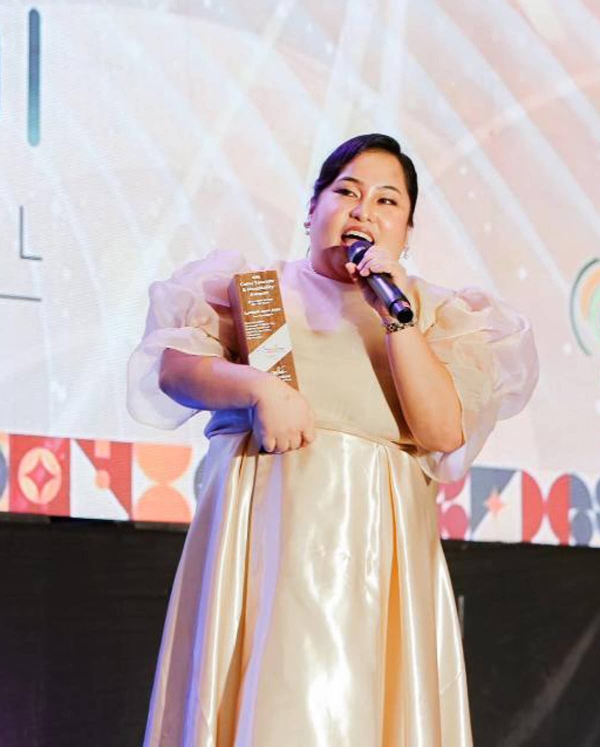 Lychiell Jane Alde, ‘Supervisor of the Year, Bai Hotel.’