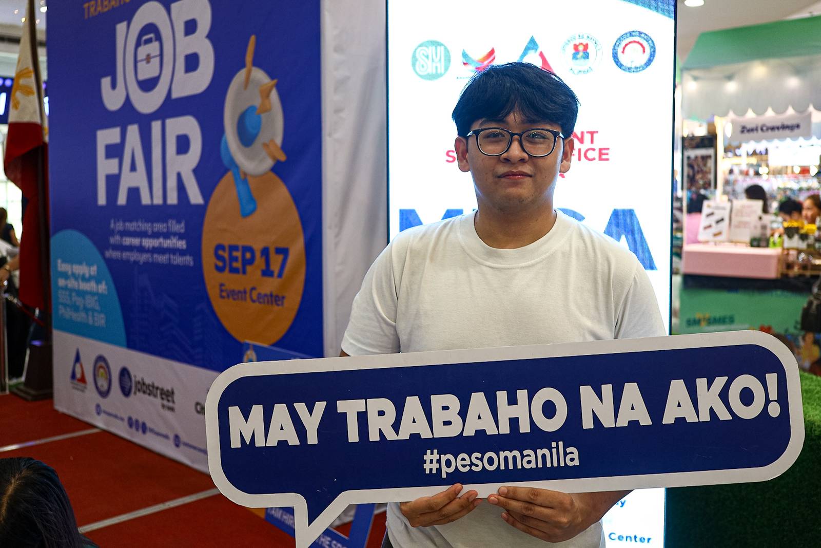 Jobseekers flock to SM San Lazaro in Manila on Wednesday, 17 September 2025, in search for work opportunities during the "Trabaho para sa Pinoys" job fair held by the mall.
Mo

Meanwhile, the Philippine Statistics Authority reported that the unemployment rate in the country climbed to 5.3 percent, or 2.59 million in July 2025, compared to 3.7 percent, or 1.95 million in June 2025.
