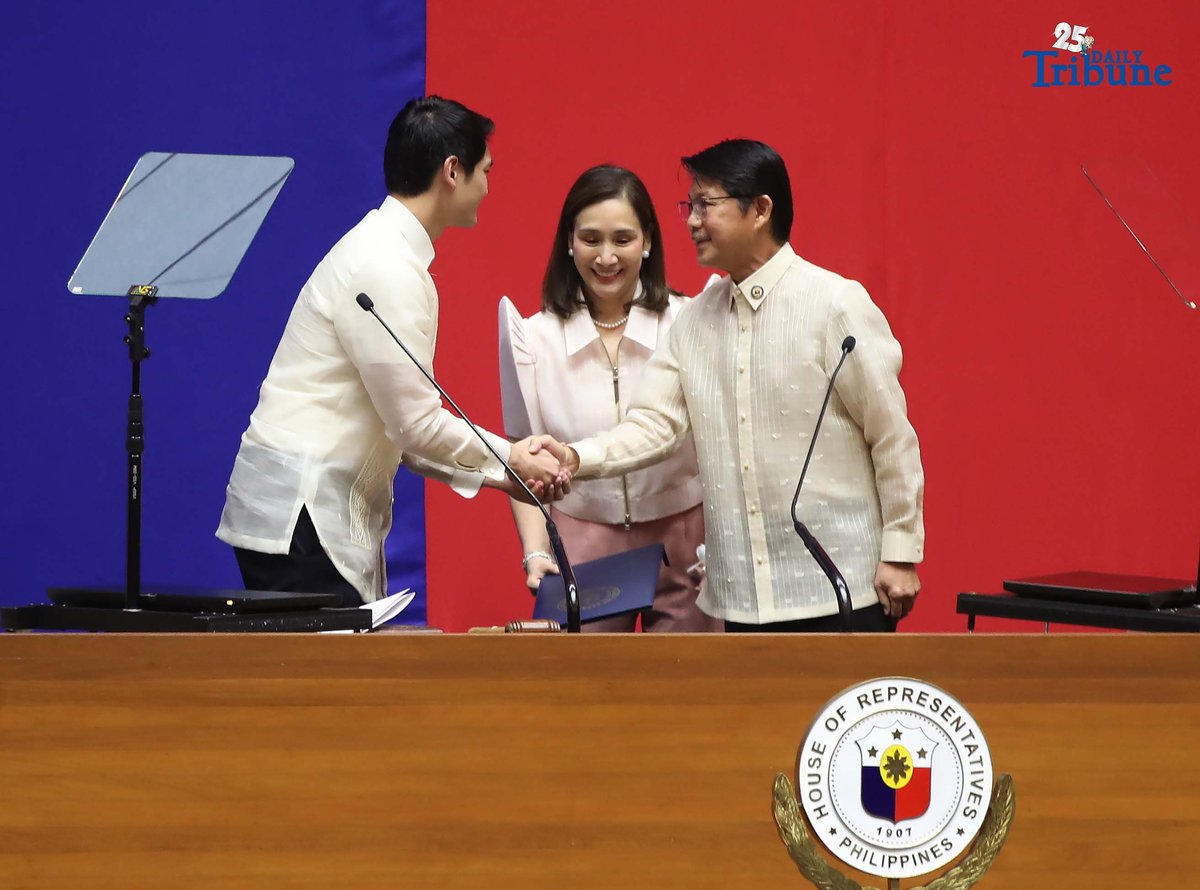 (September 17 2025) Newly elected Isabela 6th District Representative Faustino "Bojie" Dy III takes his oath as the new House Speaker of the 20th Congress on Wednesday, replacing Leyte 1st District Representative Martin Romualdez. New speaker Dy garnered a total of 253 votes from the lower chamber. Photo/Analy Labor