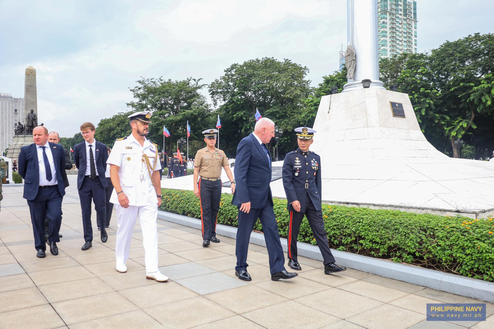 UK defense minister reinforces 
Phl maritime ties