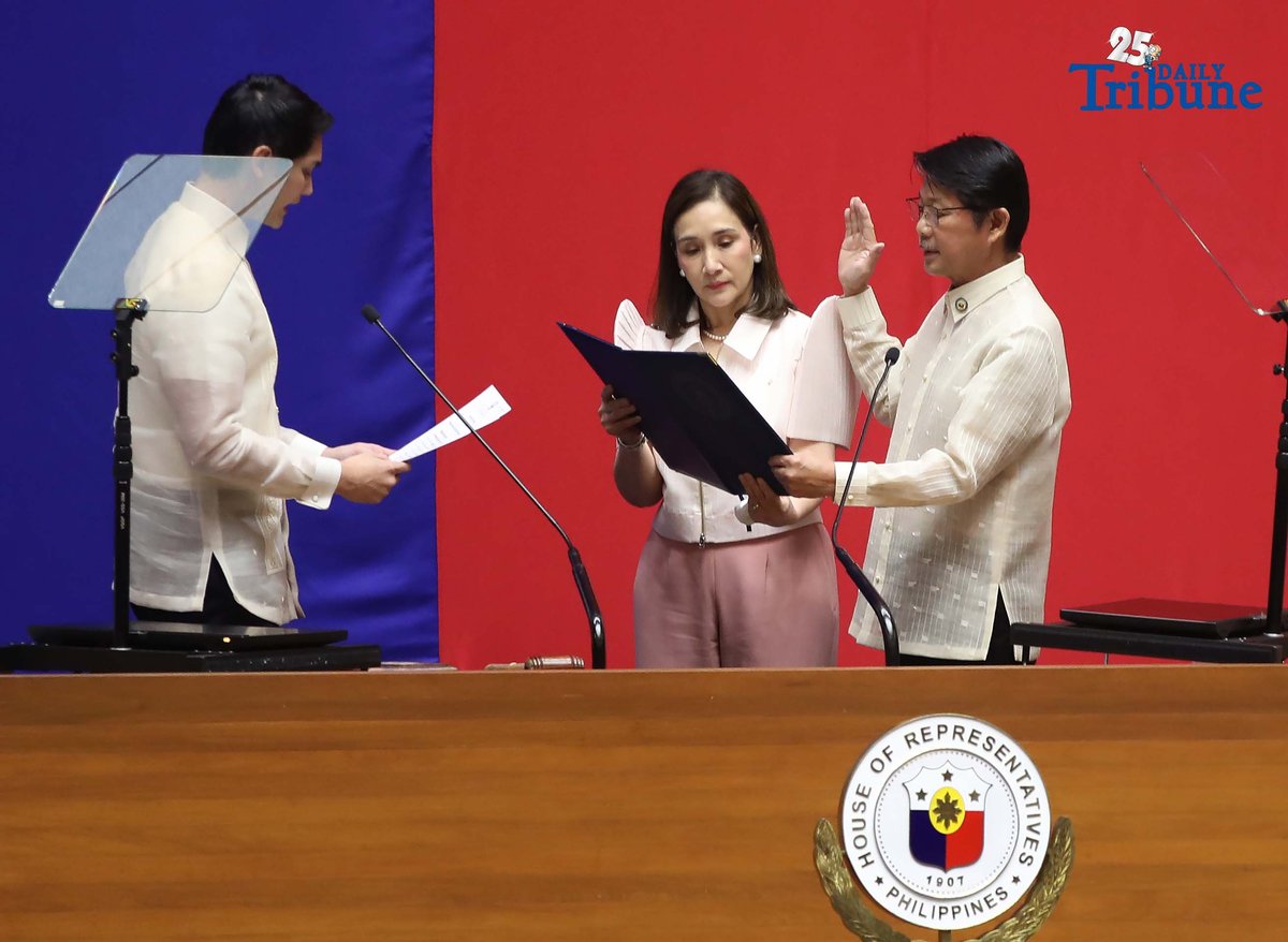 (September 17 2025) Newly elected Isabela 6th District Representative Faustino "Bojie" Dy III takes his oath as the new House Speaker of the 20th Congress on Wednesday, replacing Leyte 1st District Representative Martin Romualdez. New speaker Dy garnered a total of 253 votes from the lower chamber. Photo/Analy Labor