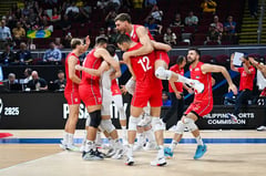 Serbia shocks Brazil, makes Round of 16