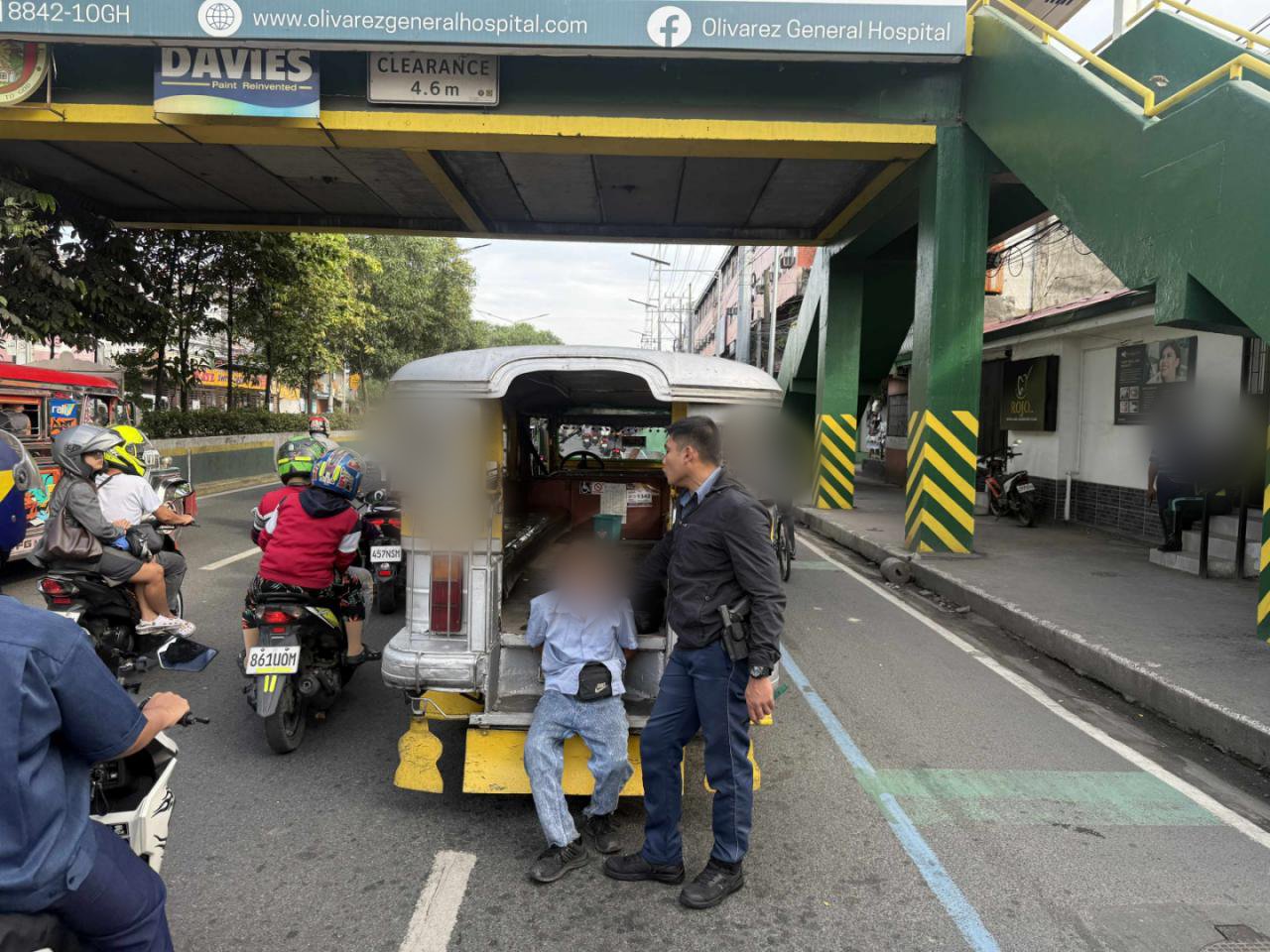 Traffic enforcer stabbed in Parañaque road altercation