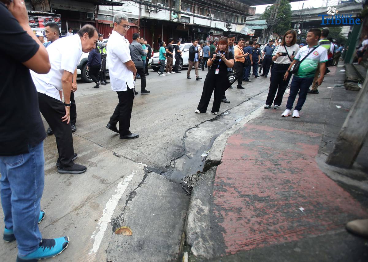 (September 18 2025) Quezon City Mayor Joy Belmonte with Baguio Mayor Benjamin Magalong and DPWH ICI Rogelio Singson inspected several projects such as the Matalahib Creek Pump Station, Mariblo and Sta. Cruz Pump Station and others, to show the alleged anomalous flood control projects in the City on Thursday September 18 2015. Photo/Analy Labor