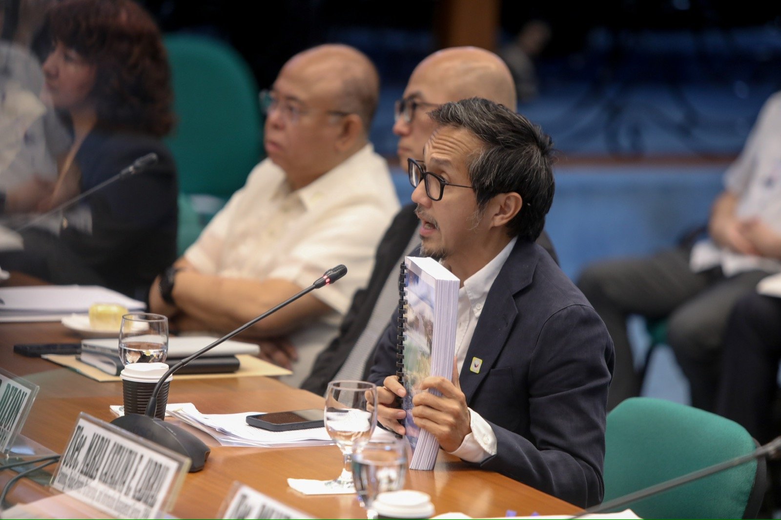 LTO suspends driver’s license of DPWH official over abusive behavior