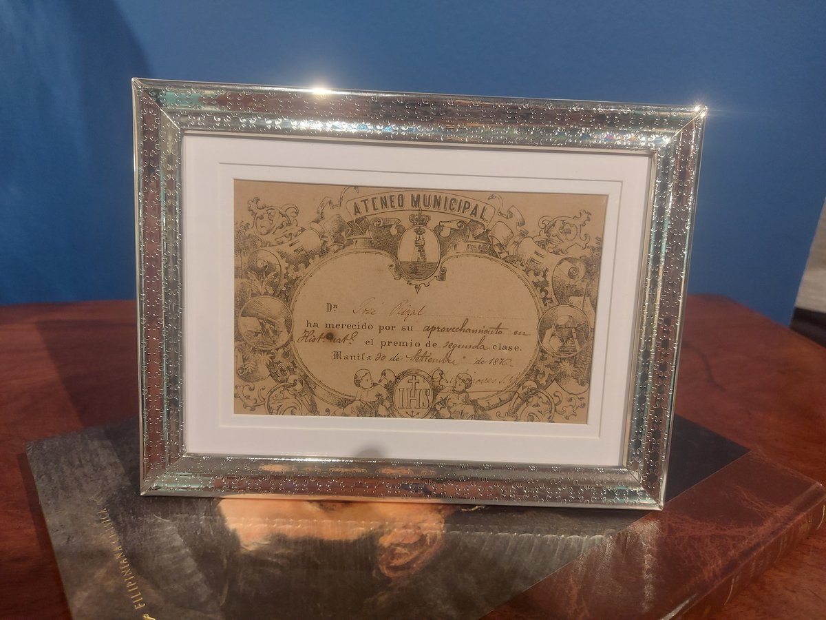 Rizal’s Ateneo de 
Municipal report card.