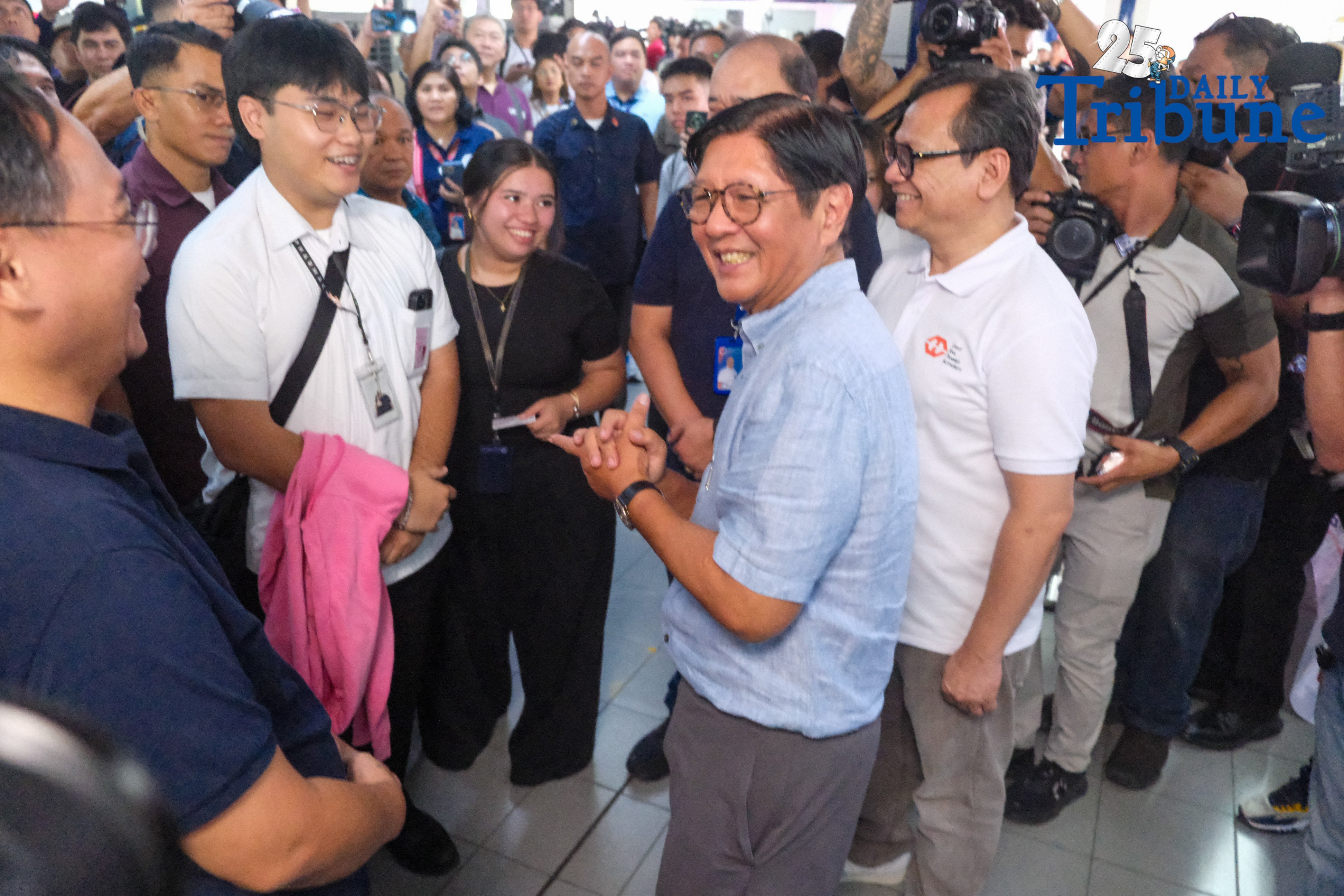Marcos leads launch of student beep cards for LRT, MRT