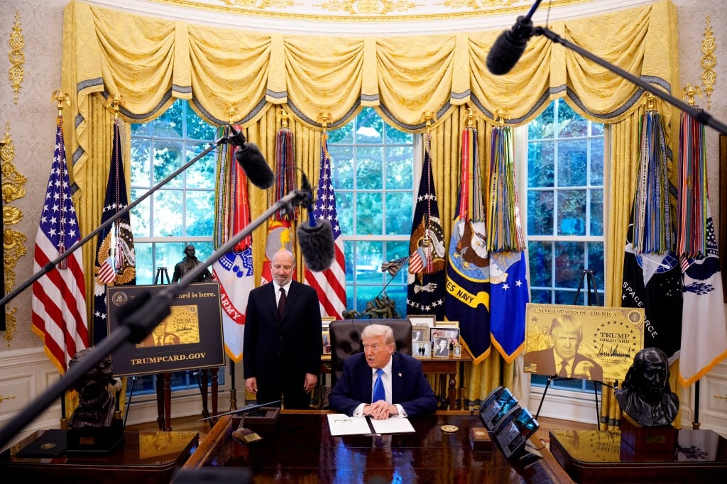 Trump hits H-1B visas, a tech industry favorite, with $100,000 fee