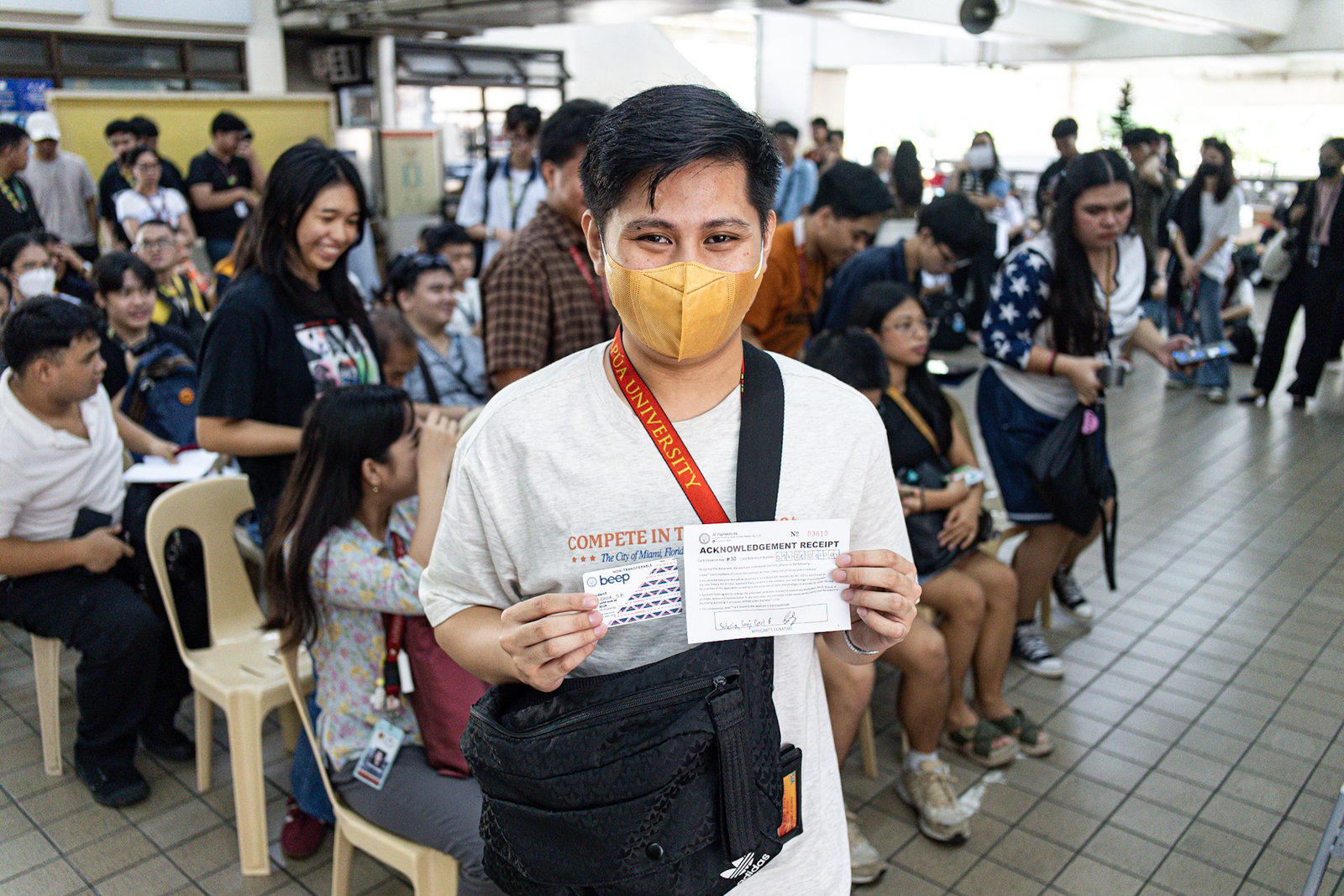 Students line up to avail concessionary white beep cards at the LRT-1 Central Station in Manila on Saturday, September 20, 2025.

Commuters with white beep cards are entitled to a 50 percent fare discount on the LRT-1, LRT-2, and MRT-3 train lines. Students who wish to avail themselves of this discount must present their school ID and pay a one-time fee of 30 pesos.