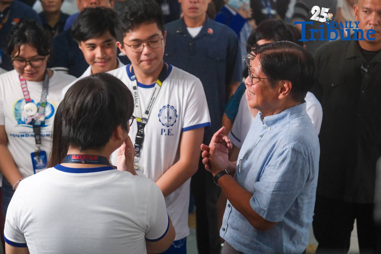 President Ferdinand Marcos Jr. and acting Transportation Secretary Giovanni Lopez launch the personalized white student Beep cards at the LRT-2 Legarda station on Saturday, 20 September 2025. 
The cards provide students a 50 percent fare discount on LRT and MRT lines as part of the government’s push to ease commuting costs and improve access to public transport.