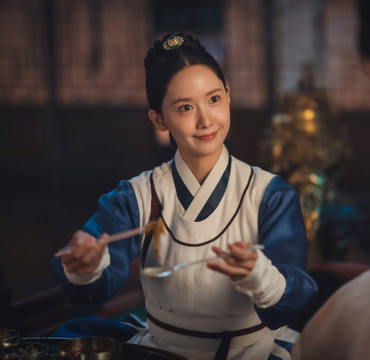Lim Yoona as chef Yeon Ji Young.