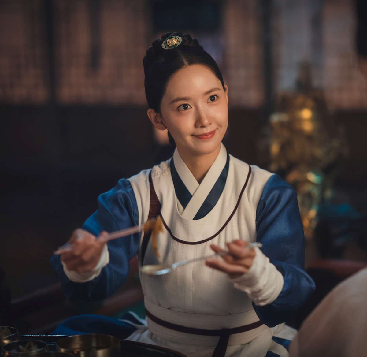 Lim Yoona as chef Yeon Ji Young.