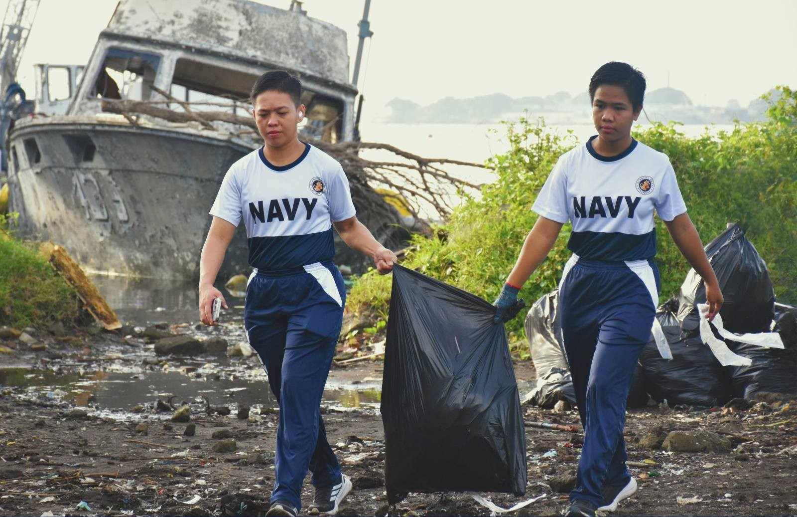 Naval reservists conduct massive cleanup drive