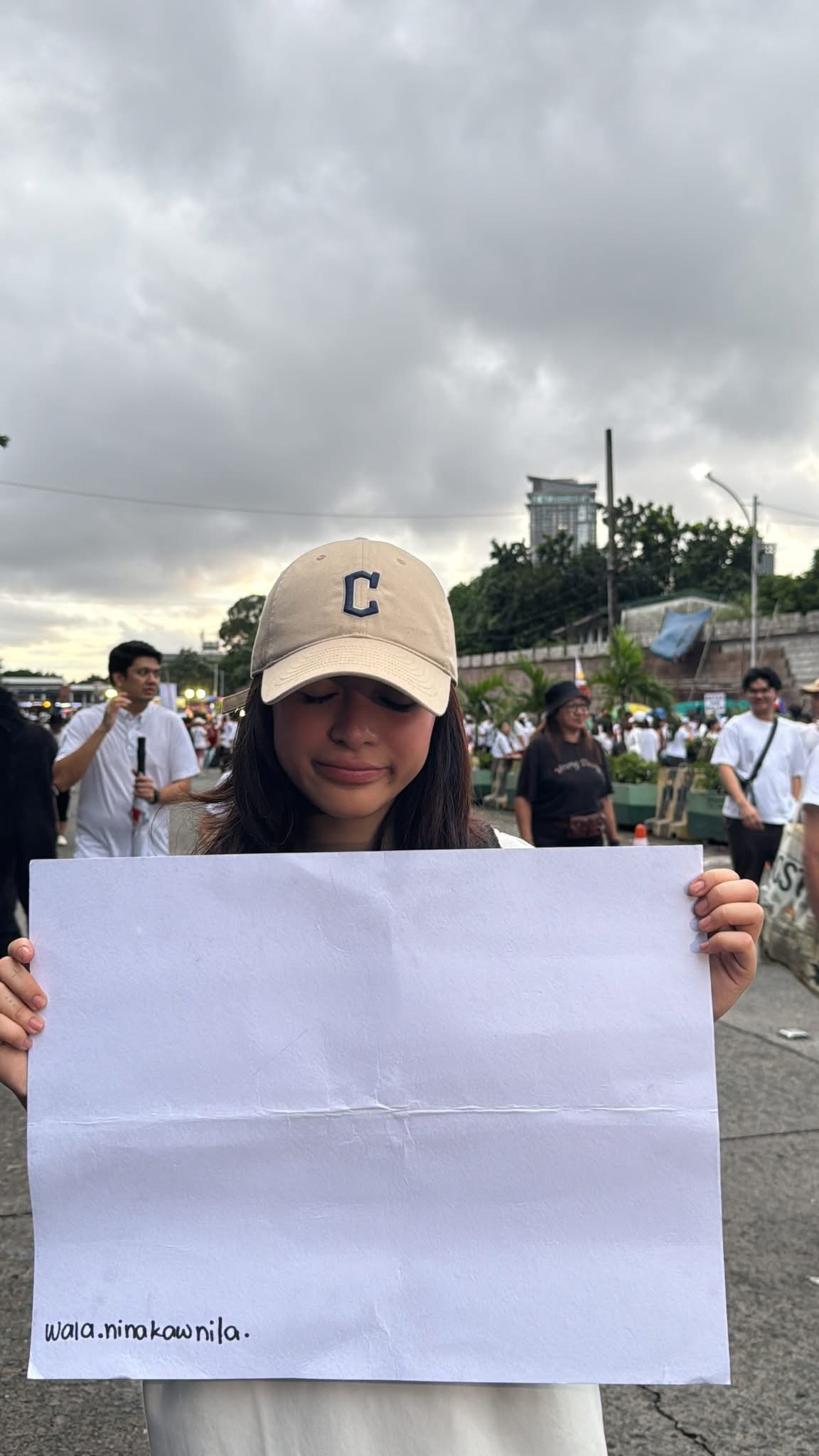 Mika Salamanca joins nationwide protest against corruption