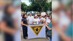 Cebu governor urges Marcos to resign