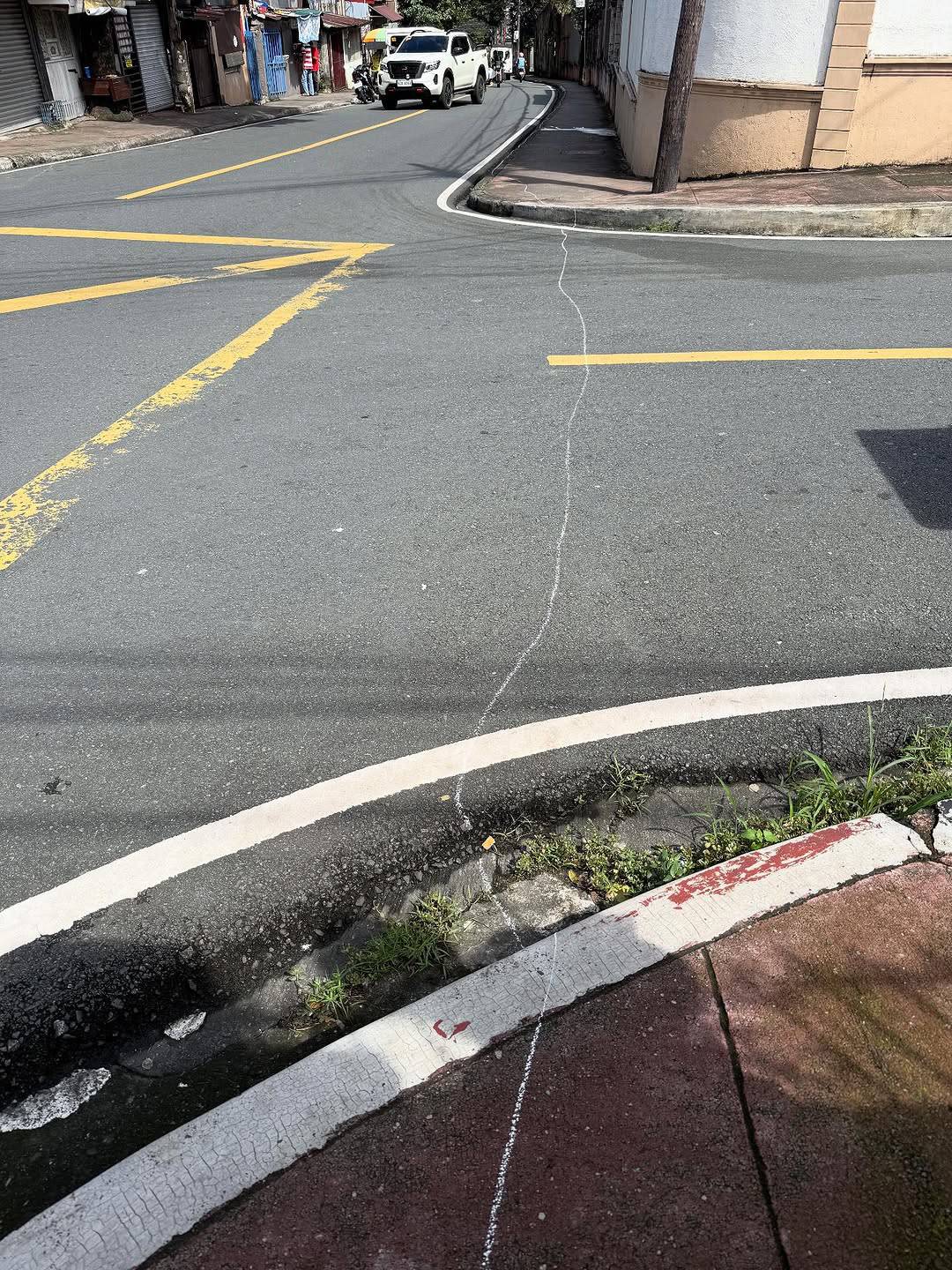 The white line of CCP TAA recipient Vien Valencia's durational drawing project, 'Long Drawing.'