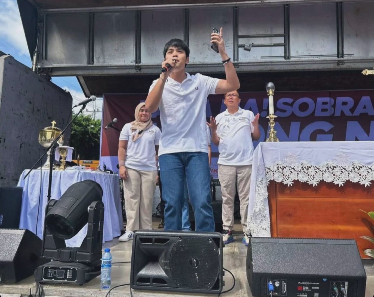 ACTOR Elijah Canlas.