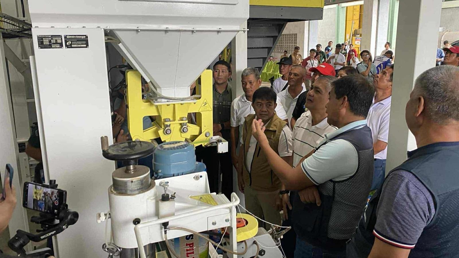 Mindoro farmers receive P42-M boost from DA