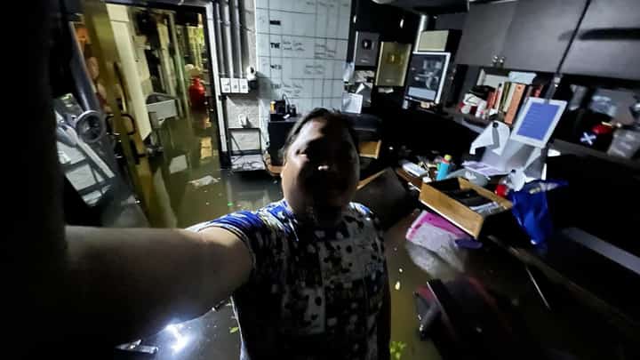 The flooded kitchen of Food Vlogger Ninong Ry